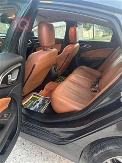 کرایسلەر 200